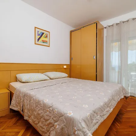 Zorka Apartman Kampor